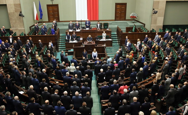 Sejm uchwalił: Będzie ponowny wybór pięciu sędziów TK 