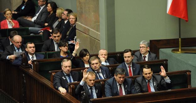 Sejm uchwalił zmiany w systemie emerytalnym /PAP