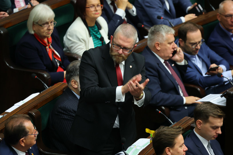 Sejm uchylił immunitet posłowi Konfederacji Grzegorzowi Braunowi 