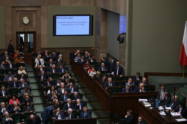 Sejm wybrał 15 sędziów na członków Krajowej Rady Sądownictwa / 	Marcin Obara  /PAP