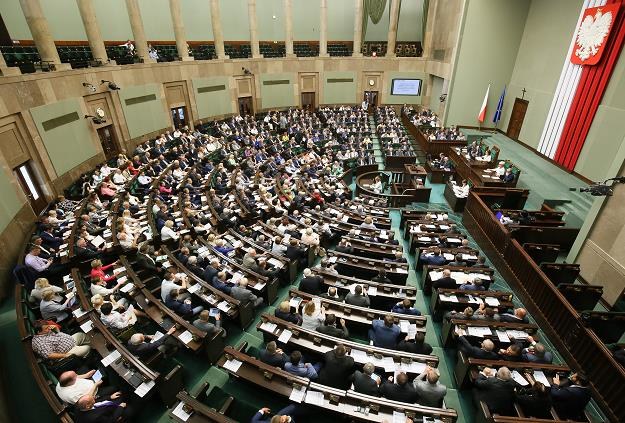 Sejm zdecydował o zmianach w ustawie o akcyzie /PAP
