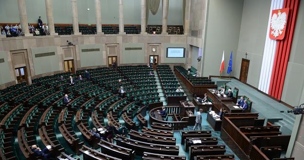 Sejm znowelizował tegoroczny budżet /fot. Jacek Turczyk /PAP