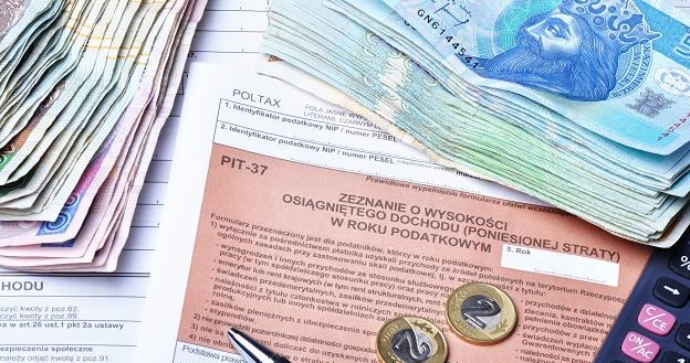 Sejmowa Komisja Finansów Publicznych poparła rządowy projekt zmian w ustawie o PIT /&copy;123RF/PICSEL