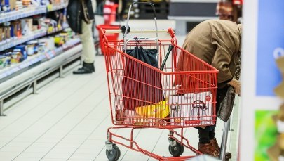 Sejmowa komisja przyjęła poprawki do projektu o zakazie handlu w niedziele