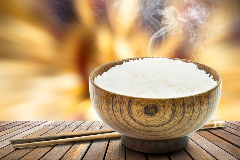 Sekret idealnie sypkiego ryżu /123RF/PICSEL