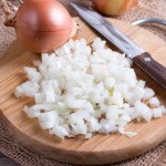 cebula Sekret krojenia cebuli. Co zrobić, by nie płakać podczas gotowania?