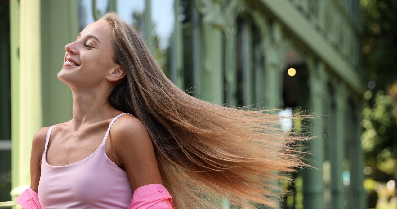 Sekret pięknych włosów tkwi w kuchni! Sprawdź, jak działa mąka ziemniaczana /Olga Yastremska, New Africa, Africa Studio /123RF/PICSEL