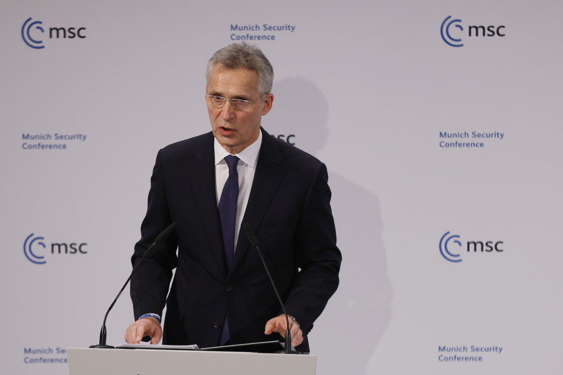 Sekretarz generalny NATO Jens Stoltenberg /PAP/EPA/RONALD WITTEK /PAP
