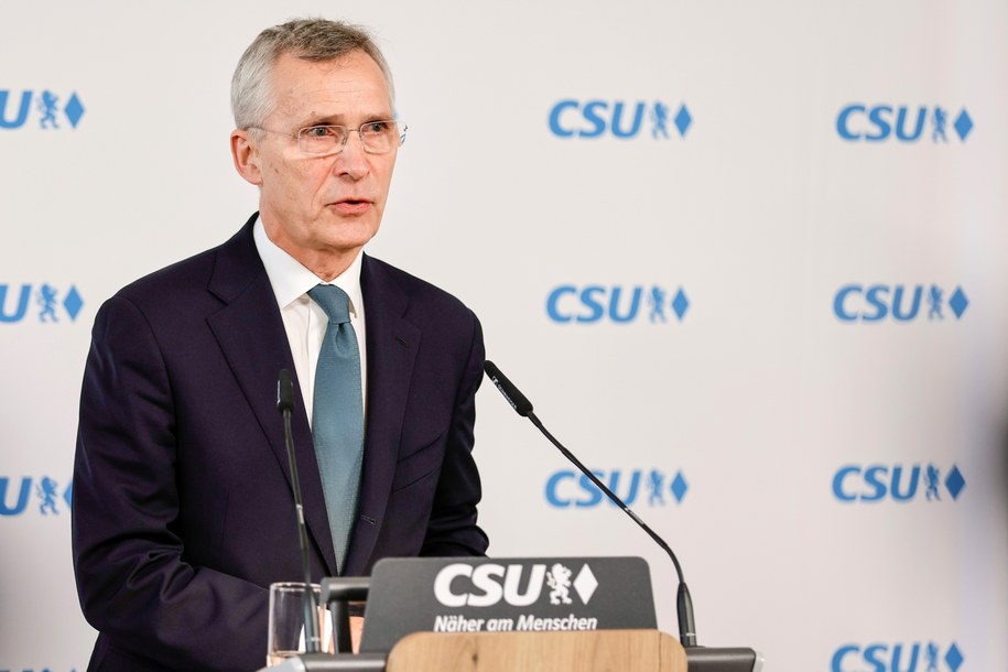 Sekretarz generalny NATO Jens Stoltenberg /RONALD WITTEK /PAP/EPA