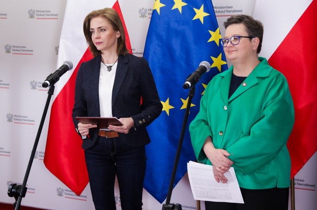 Sekretarze stanu w Ministerstwie Edukacji Narodowej: Joanna Mucha i Katarzyna Lubnauer na konferencji prasowej /Tomasz Gzell /PAP