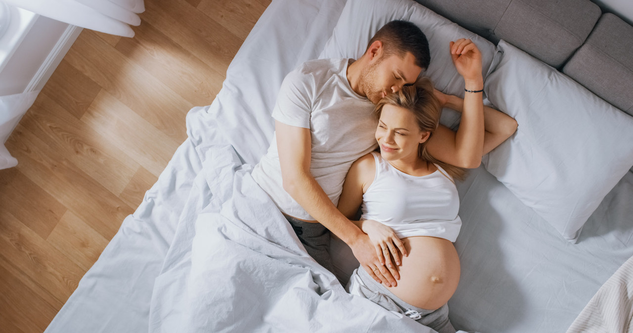 Seks można uprawiać przez całą ciążę, zarówno w I, jak i II oraz III trymestrze /123RF/PICSEL