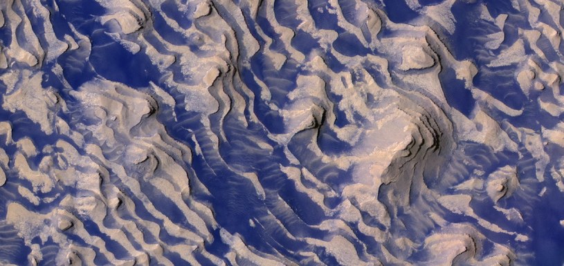 Secvență de sedimente găsite în craterul Danielson / JPL / Universitatea din Arizona / Sikowsky / NASA