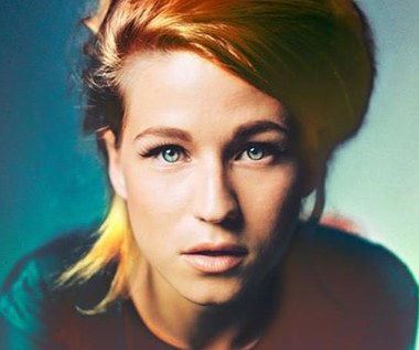 Selah Sue "Feel": Teledysk nakręcony na lotnisku