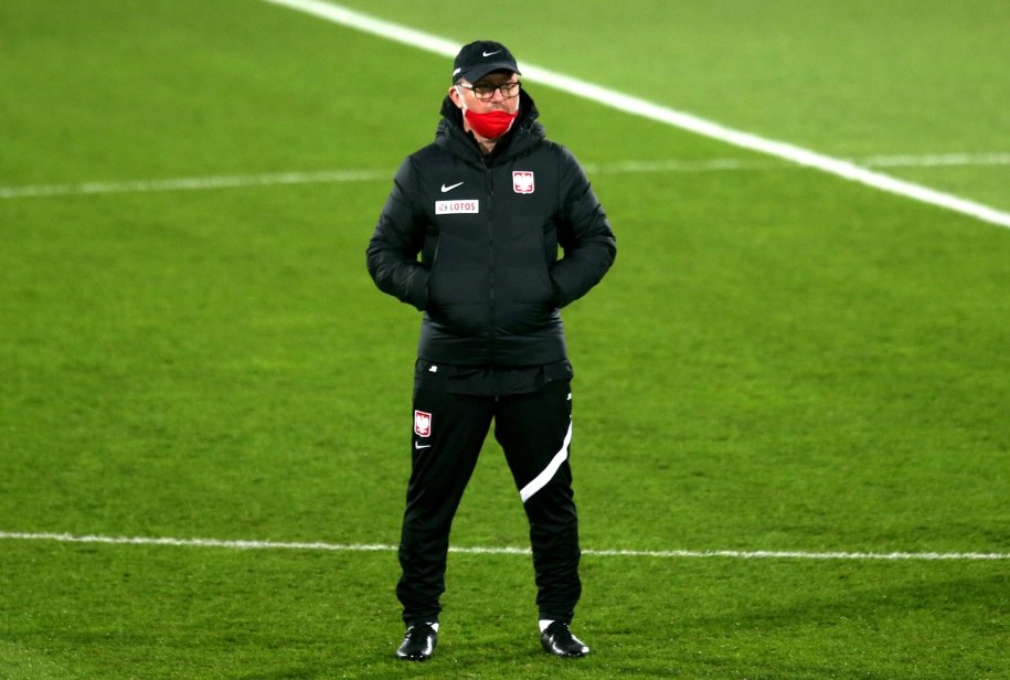 Selekcjoner piłkarskiej reprezentacji Polski Jerzy Brzęczek podczas treningu na stadionie Ruchu w Chorzowie / 	Andrzej Grygiel    /PAP