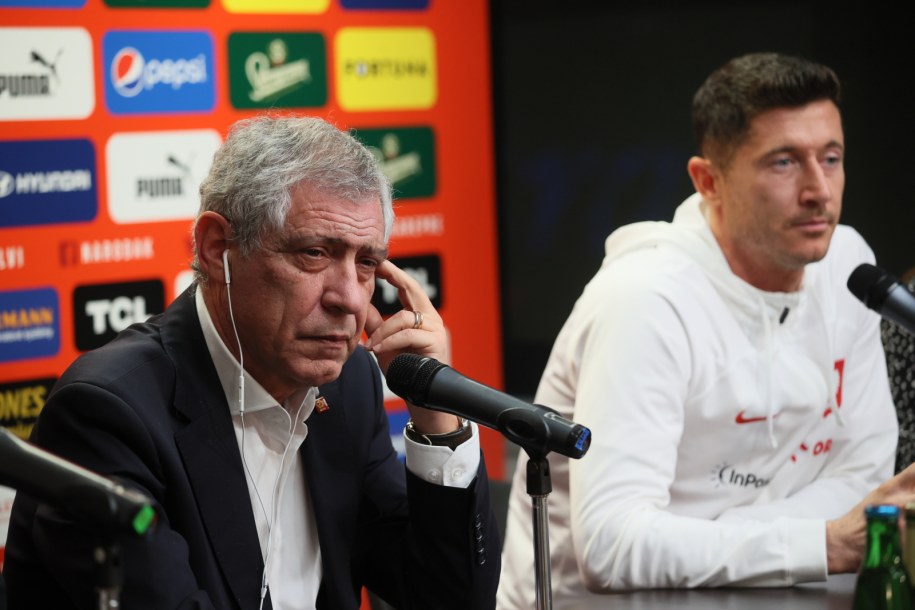 Selekcjoner reprezentacji Polski Fernando Santos i kapitan Robert Lewandowski / 	Leszek Szymański    /PAP