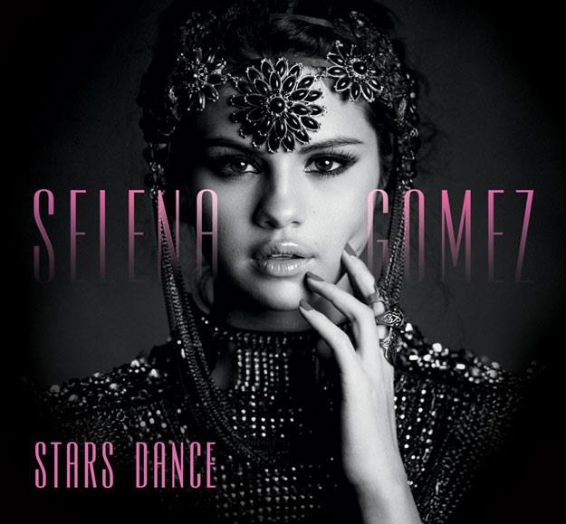 Selena Gomez na okładce albumu "Stars Dance" /
