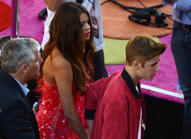 Selena Gomez nie mogła wytrzymać bez Justina Biebera /arch. AFP