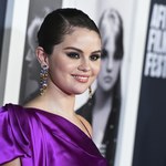 Selena Gomez olśniła kreacją. Czerwony dywan należał do niej!