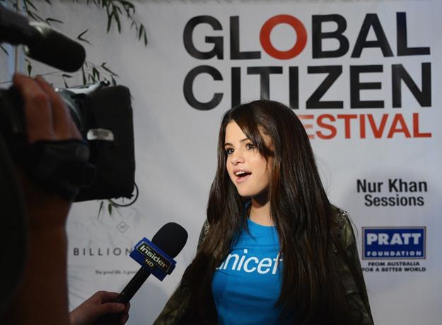 Selena Gomez pomaga potrzebującym - fot. Jason Kempin /Getty Images/Flash Press Media
