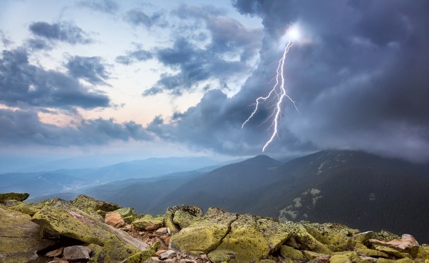 Selfie z piorunami? Nie warto  