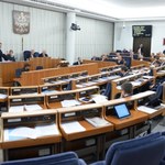 Senat: Nowelizacje kontrowersyjnych ustaw o sądach i KRS przyjęte bez poprawek