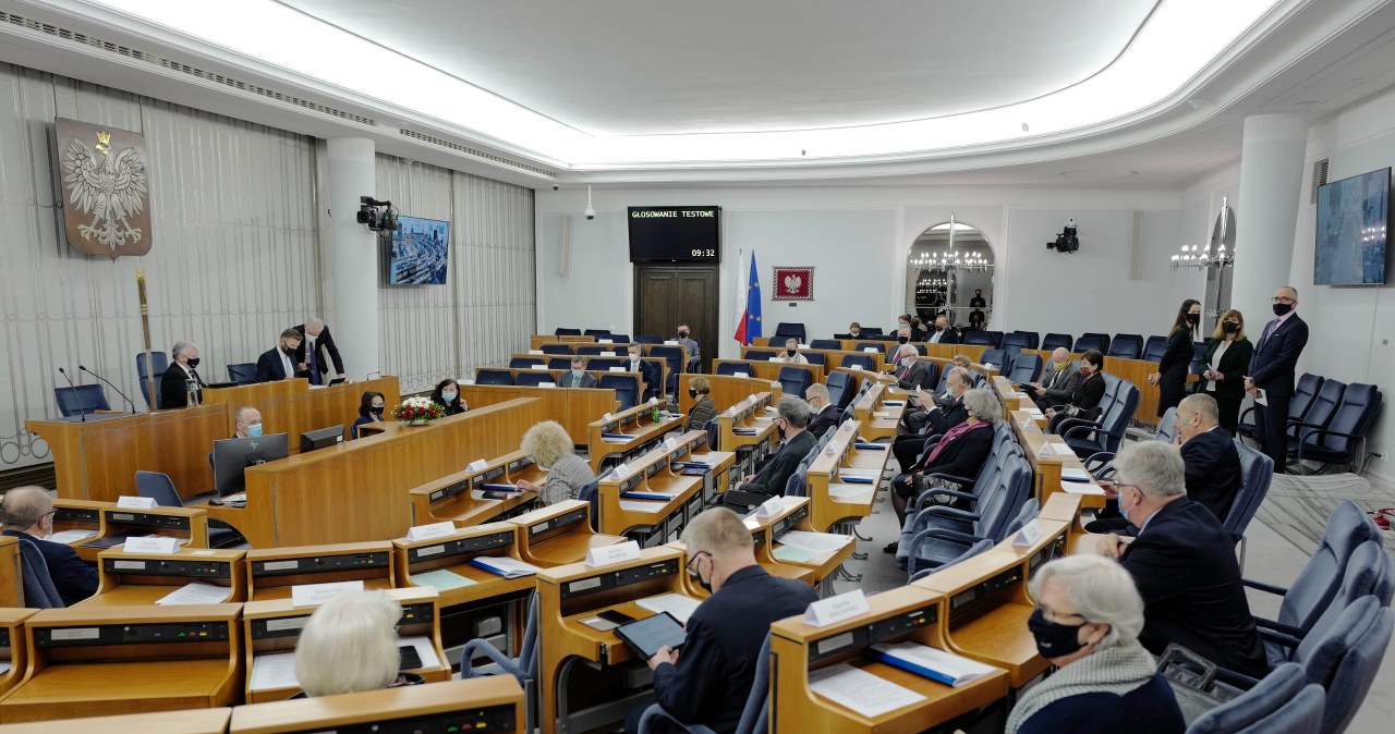 Senat odrzucił ustawę o służbie zagranicznej