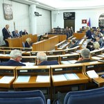 Senat poparł obniżenie uposażenia parlamentarzystów o 20 proc.