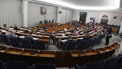 Senat przyjął poprawki do Tarczy 4.0. Wykreślono niektóre przepisy