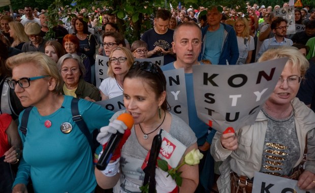 Senat przyjął ustawę o Sądzie Najwyższym. Seria protestów w całej Polsce