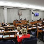 Senat przyjął własny projekt zmiany ustawy o OZE