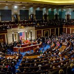 Senat USA przegłosował kolejny pakiet pomocy dla Ukrainy 