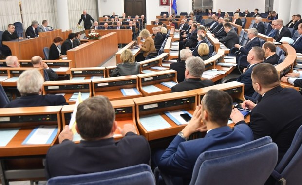 Senat zajmuje się nowelizacją ustawy o IPN. "W nocy głosowanie, w czwartek oświadczenie rządu"