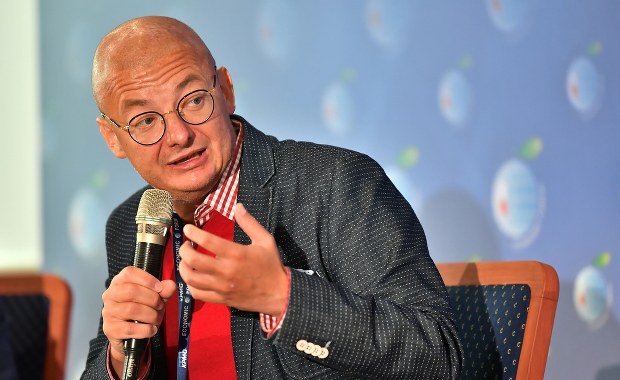 Senator Michał Kamiński zakażony koronawirusem. "Czuję się bardzo źle"