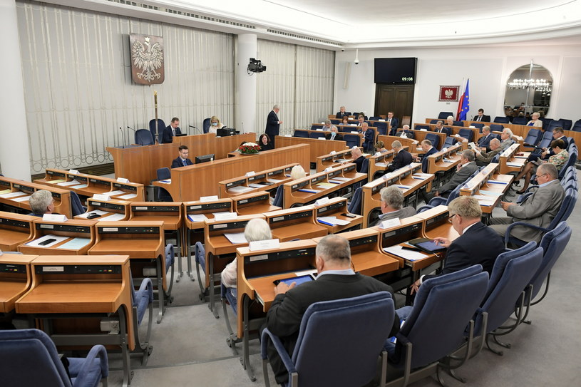 Senatorowie na sali obrad (02.07.2020) / 	Marcin Obara  /PAP