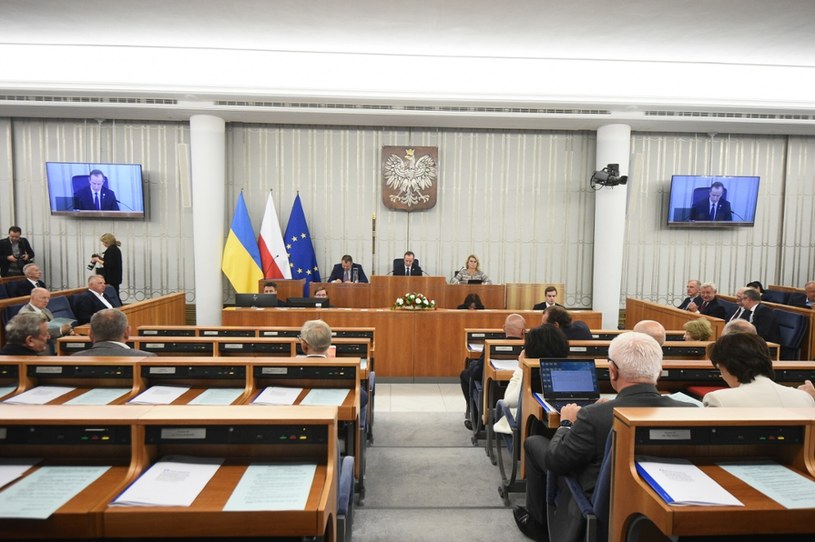 Senatorowie zgodzili się na nowelizację tegorocznego budżetu /Zbyszek Kaczmarek /Reporter