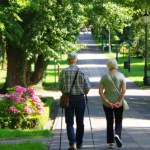 Senior od jakiego wieku? W Polsce zwykle wskazuje się ten wiek