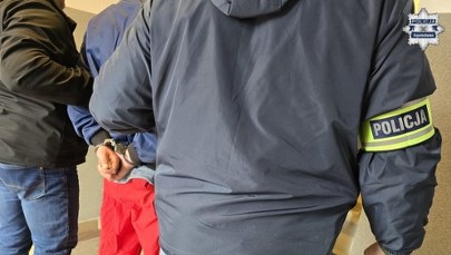 Senior zaatakowany nożem i brutalnie pobity. Sprawców ustalono po rysopisie