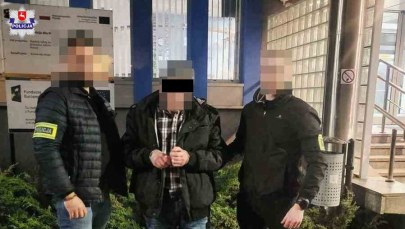 Seniorze, nie wyrzucaj koperty z pieniędzmi przez okno. To na pewno oszustwo 