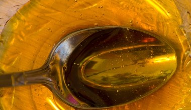 Seniorze, pij 1 łyżeczkę dziennie. Wątroba szybko ci podziękuje