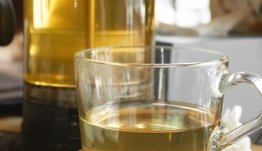 Seniorzy i dbający serce powinni pic często. Pobudza przemianę materii, poprawia pamięć i uspokaja 
