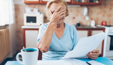 ​Seniorzy mają czas do 25 listopada. Brak opłaty to obniżenie emerytury