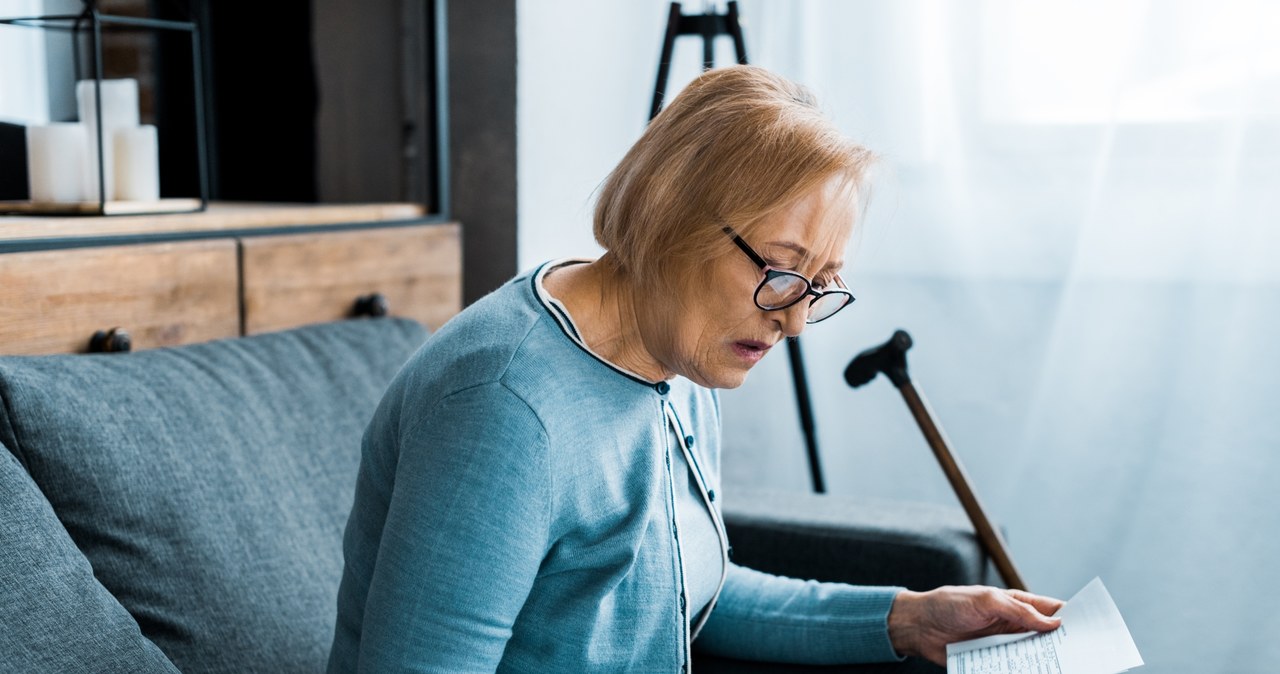 Seniorzy nie będą musieli składać wniosku o przeliczenie wysokości emerytury /123RF/PICSEL