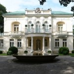 Seniorzy odkryli piękno tego miejsca jesienią. Zaledwie kilkanaście kilometrów od Warszawy