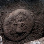 Sensacja archeologiczna: Odkryto bochenek chleba z wizerunkiem Jezusa sprzed 1200 lat