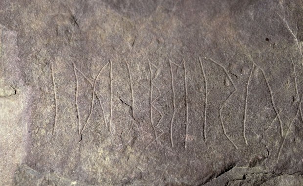 Sensacja w Norwegii: Najstarszy kamień runiczny na świecie