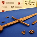 Sensacyjne odkrycie! Pod Olsztynem znaleziono miecz grunwaldzki 