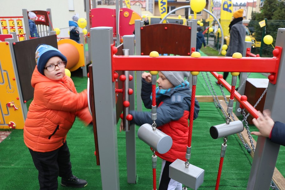 Sensoryczny plac zabaw w Wieliczce /Jacek Skóra /RMF FM