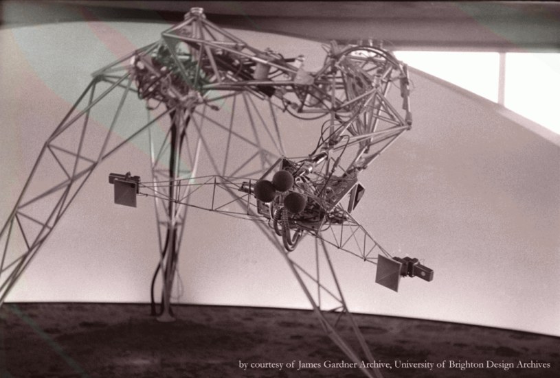 Senster. Zdjęcie pochodzi z archiwum Jamesa Gardnera z University of Brighton Design z 1970 r. /Archiwum