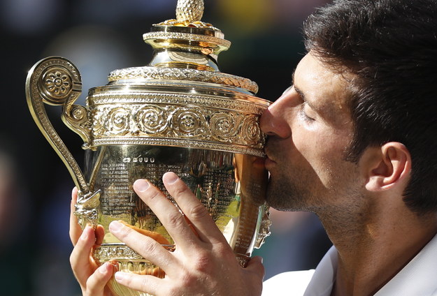 Serbski tenisista Novak Djokovic wygrał wielkoszlemowy Wimbledon. /NIC BOTHMA /PAP/EPA