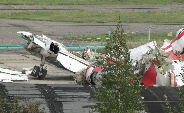 Seremet w Moskwie: Wrak tupolewa w końcu stanie pod wiatą